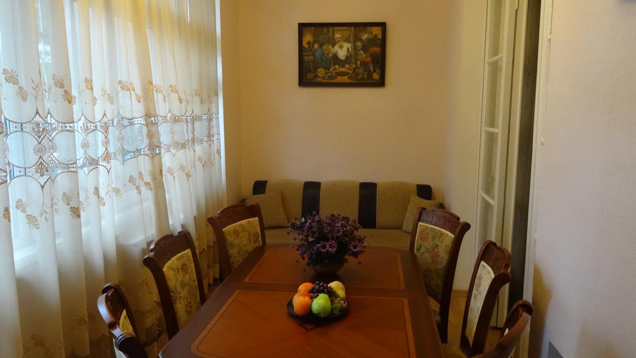 Apartment Vake-Saburtalo Tbilisi Zewnętrze zdjęcie