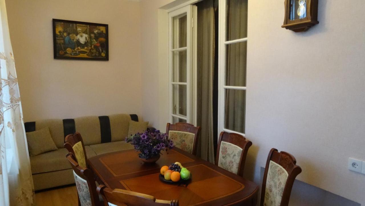 Apartment Vake-Saburtalo Tbilisi Zewnętrze zdjęcie